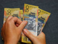الدولار الاسترالى واليوان يرتفعان الى اعلى مستويات فى اربعة اشهر
