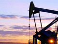 النفط يواجه مستويات صعودية مع تنامى التوترات السياسية