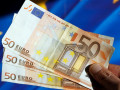اليورو دولار يتمكن من كسر حد الترند