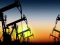 أسعار النفط ترتفع بدعم من العقوبات الإيرانية