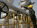 واردات الصين الضعيفة تؤثر على أسعار النفط بالسلب