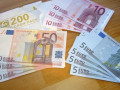 سعر اليورو دولار وإختبار الترند الصاعد