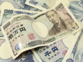 لماذا يستمر الترند الهابط لسعر الدولار مقابل الين الياباني  ؟