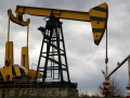 ​​النفط يتراجع بسبب الخلافات التجارية التي تهدد النمو
