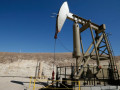اخبار النفط تنتظر مخزون النفط الأمريكي الخام