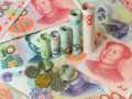 اسعار اليوان الصيني تستقر مع صدور بيانات قوية